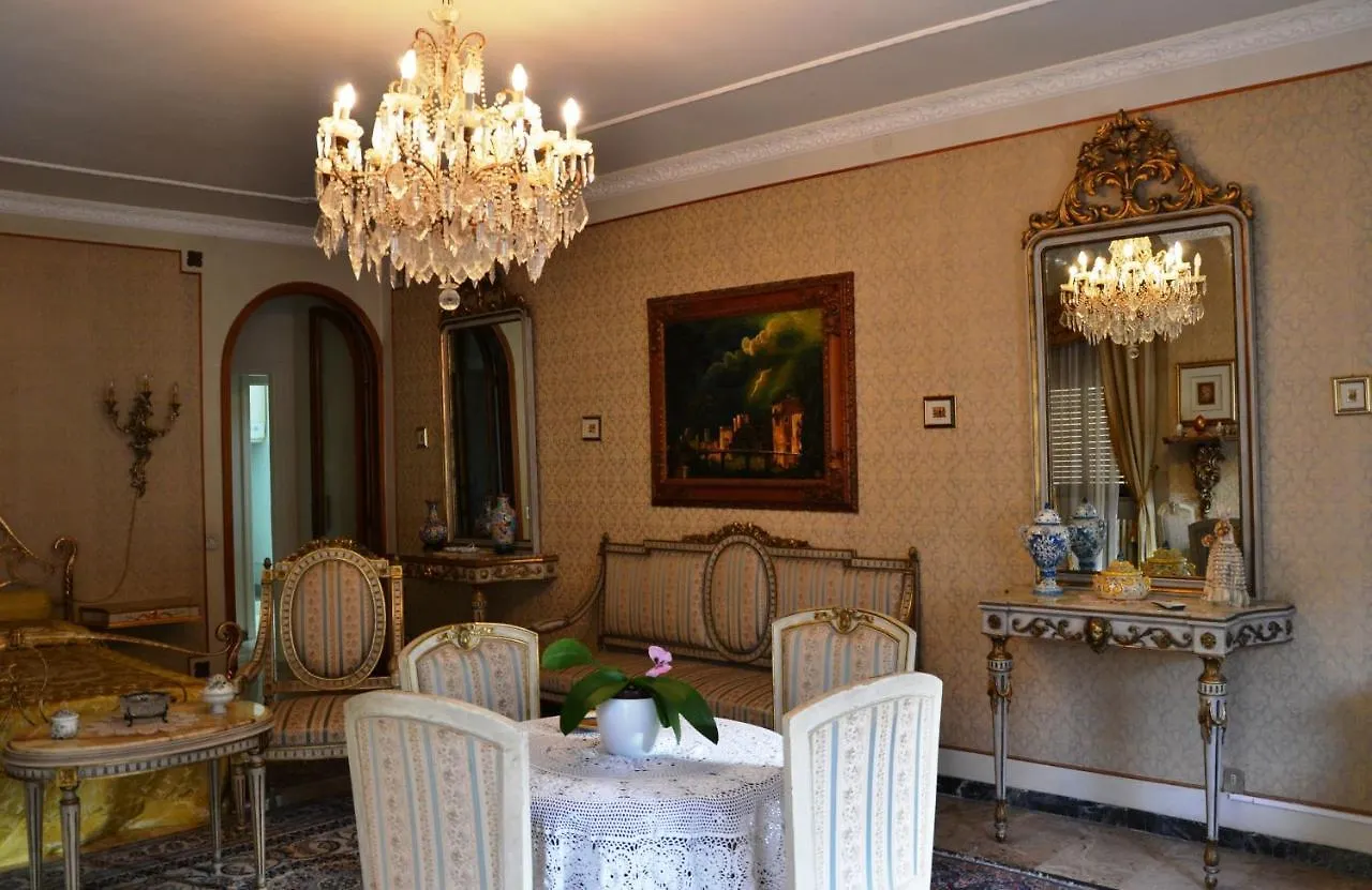 モーディカ Stanze Barocche Bed & Breakfast 0*,